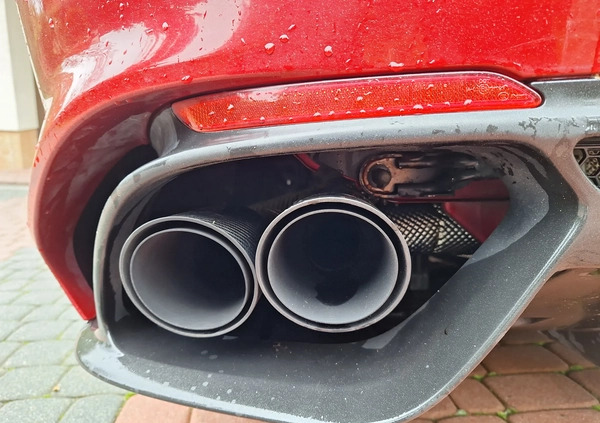 Alfa Romeo Giulia cena 219000 przebieg: 52500, rok produkcji 2017 z Kraków małe 277